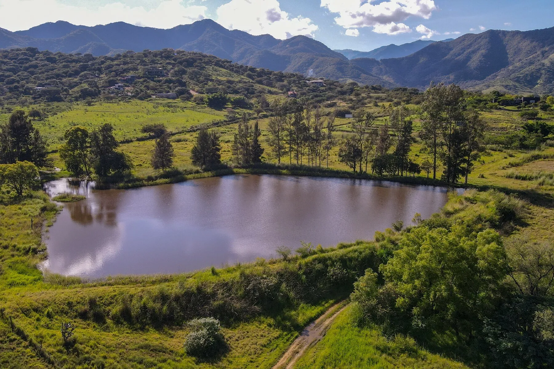 A ranch for sale in Talpa De Alldende